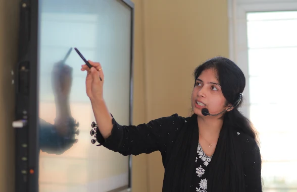 KNMS Gallery 3KNMS Gallery 34